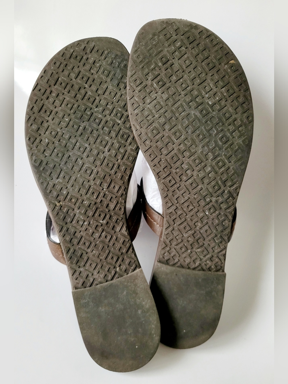 Tory Burch Miller Brown Chocolate Leather Logo Thong Sandals US 8.5 - Picture 14 of 16